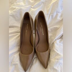 Kurt Geiger Tan Patent Leather Gold Heels 40.5